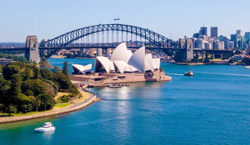 Read more about the article The Ultimate Sydney Travel Guide for Muslim Travelers